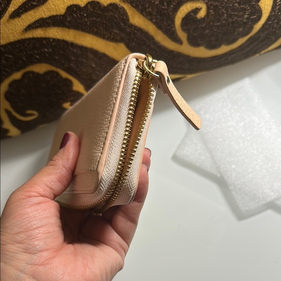 Kate Spade Pink and Black Wallet with Bow Detail - Picture 9 of 13